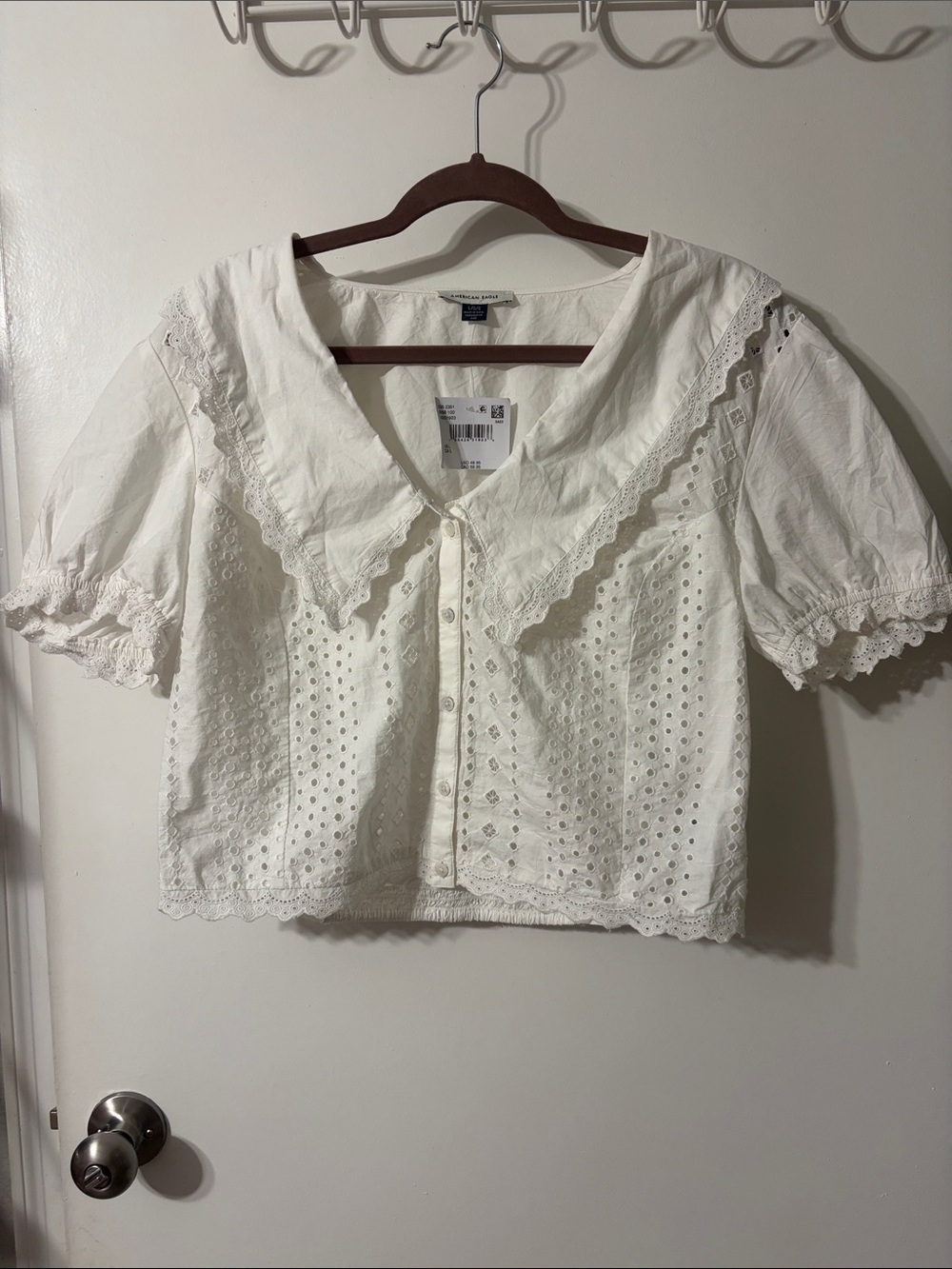 AE white Eyelet Button-Front Blouse with Lace Collar